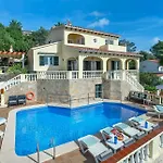 Ebea By Vintage Travel Villa *