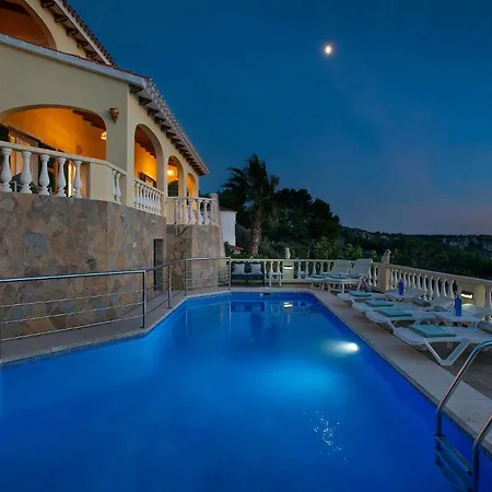 Ebea By Vintage Travel الايور